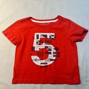 Tommy Hilfiger Short Sleeve Tee with Vintage style Graphic